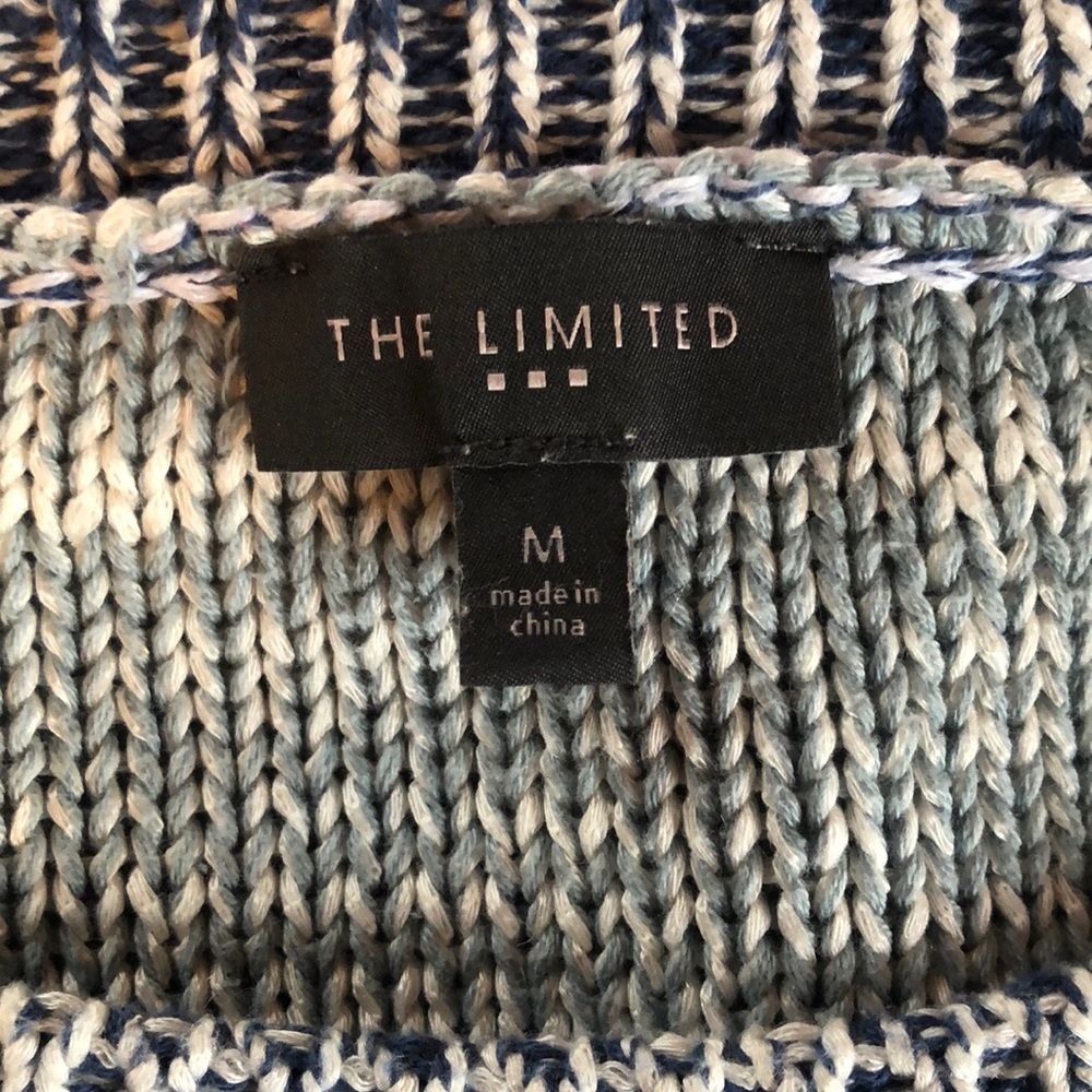Limited Sweater - Picture 2 of 7